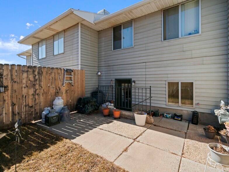 More Photos Of 268-408 1220 South St, Vernal Apartments For Sale