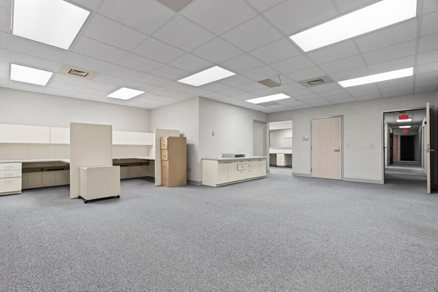 More Photos Of 170 Cardiology Pl, Commerce Healthcare For Lease