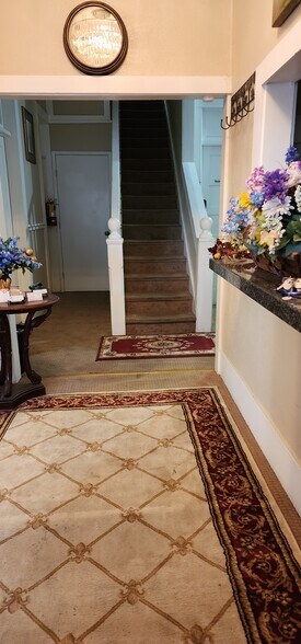 More Photos Of 12 S San Gorgonio Ave, Banning Storefront Retail Office For Lease