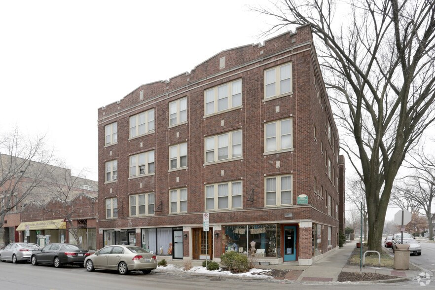 Primary Photo Of 17 Harrison St, Oak Park Apartments For Lease