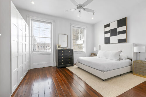 More Photos Of 612 Julia St, New Orleans Apartments For Sale