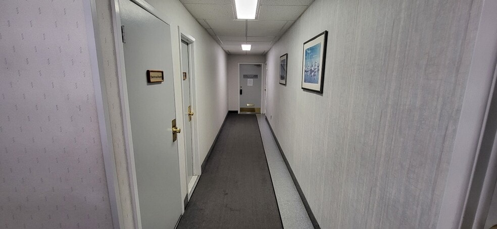 More Photos Of 289 Market St, Saddle Brook Office For Sale