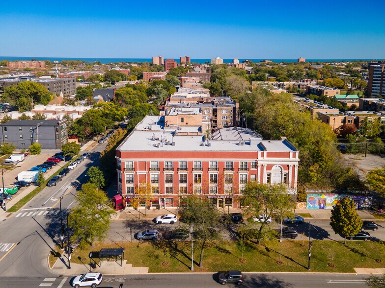 More Photos Of 401-417 E Oakwood Blvd, Chicago Apartments For Sale