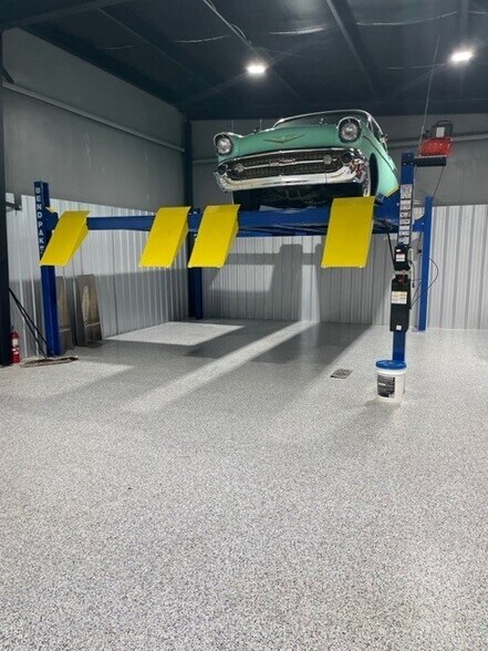 More Photos Of 803 Rickert St, Statesville Warehouse For Sale