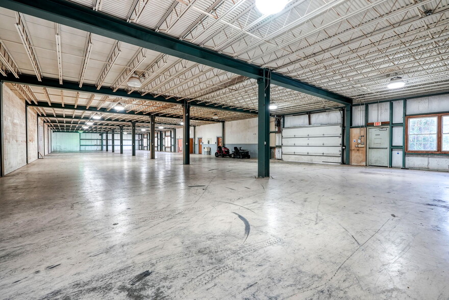 More Photos Of 2 Brewery Ln, Elverson Distribution For Lease