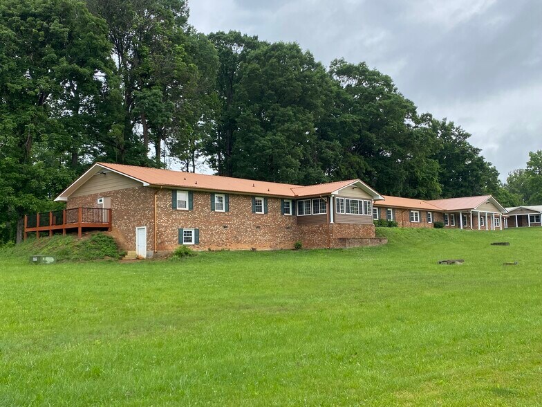 More Photos Of 2500 Olivet Ct, Greensboro Assisted Living For Sale