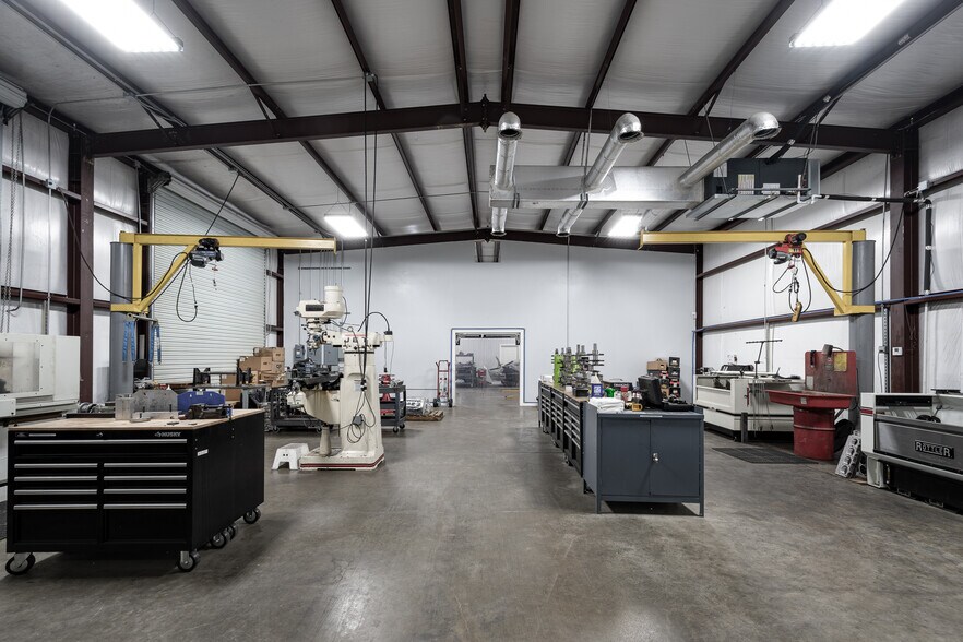 More Photos Of 12586 US-59, Splendora Warehouse For Sale