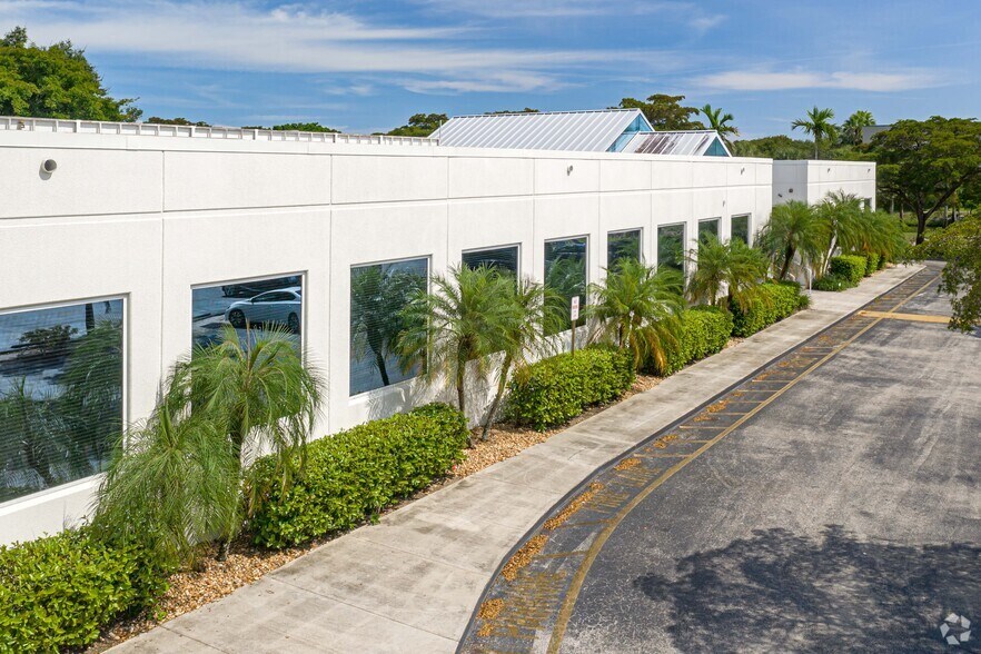 Primary Photo Of 6420 N Congress Ave, Boca Raton Office For Lease
