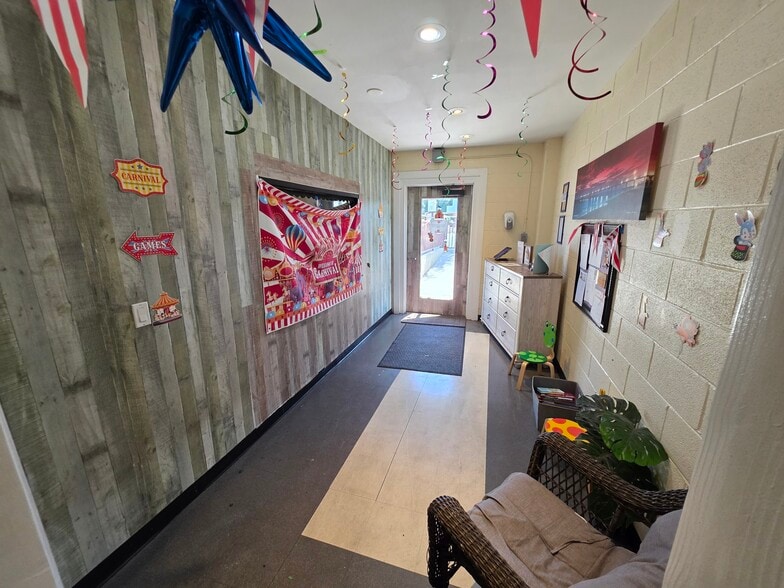 More Photos Of 1063 Aviation Blvd, Hermosa Beach Religious Facility For Sale