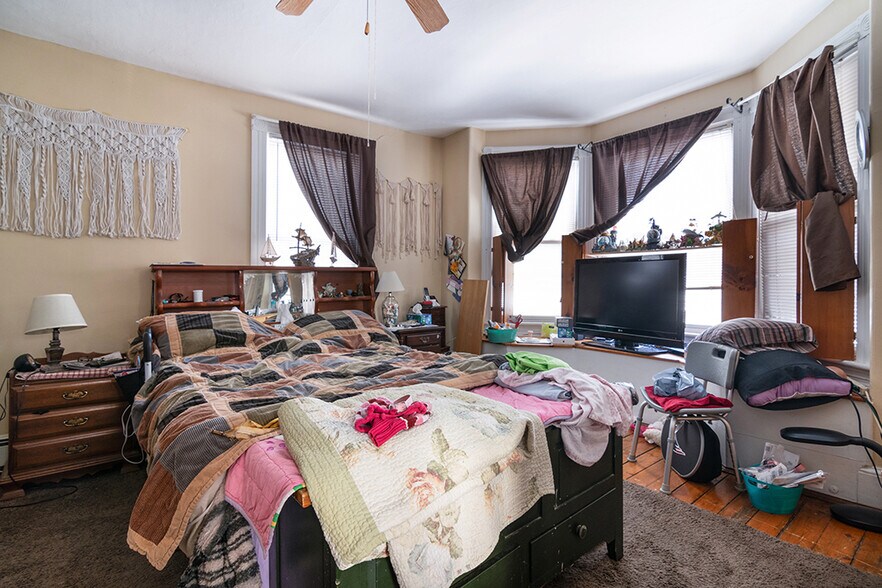 More Photos Of 7-9 Gaulin Ave, Woonsocket Apartments For Sale