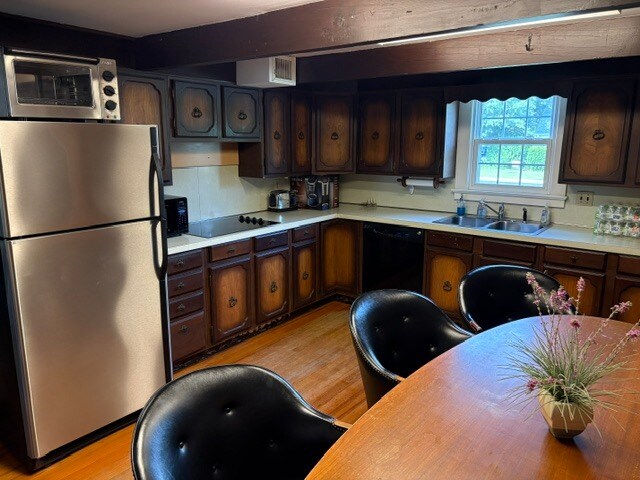 More Photos Of 103 W Pine St, Georgetown Office For Sale