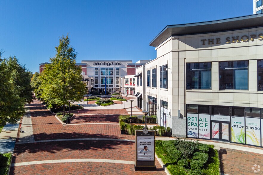 More Photos Of 5404 Wisconsin Ave, Chevy Chase Unknown For Lease