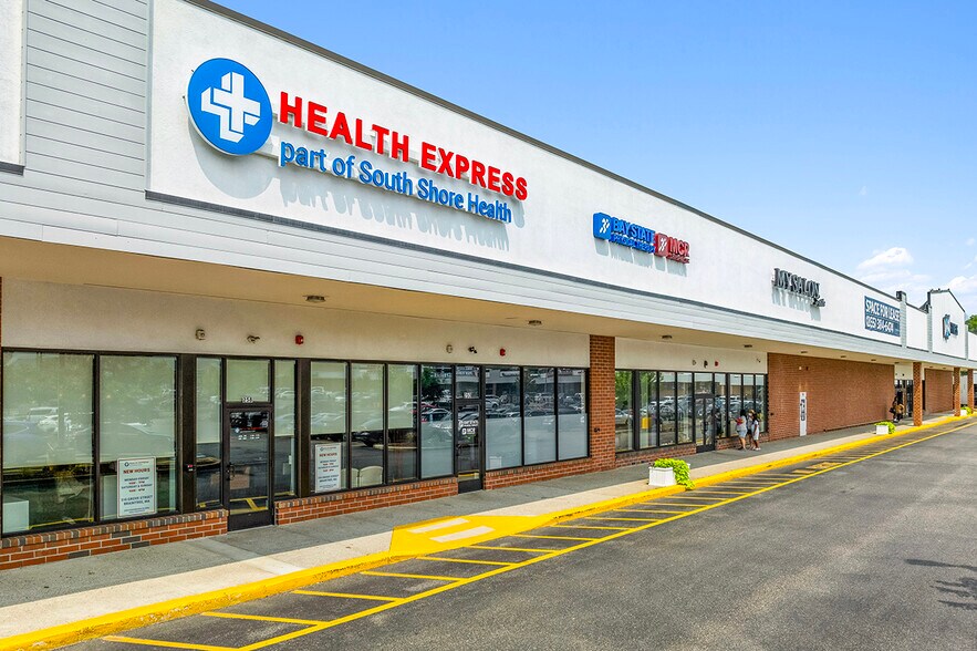 More Photos Of 238-310 Grove St, Braintree Unknown For Lease