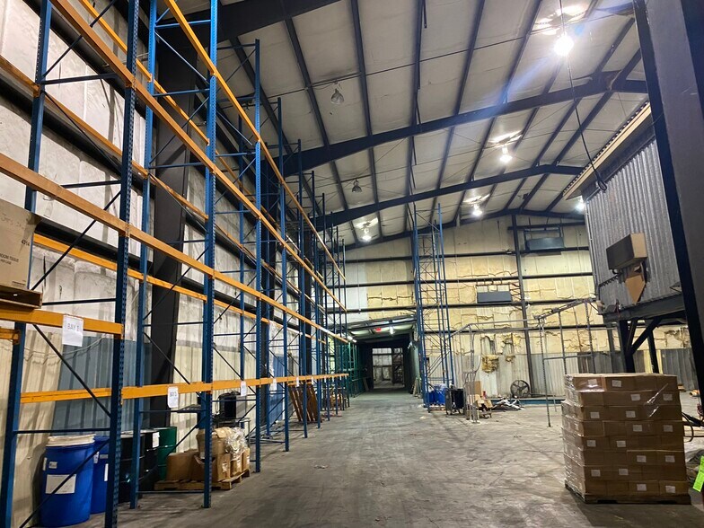 More Photos Of 103 Ella Ave, Shannon Warehouse For Sale