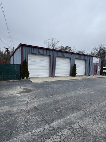 More Photos Of 103 Mabee Ave, Monteagle Industrial For Sale