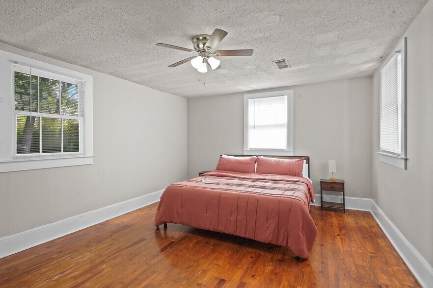 More Photos Of ,  Unknown For Sale