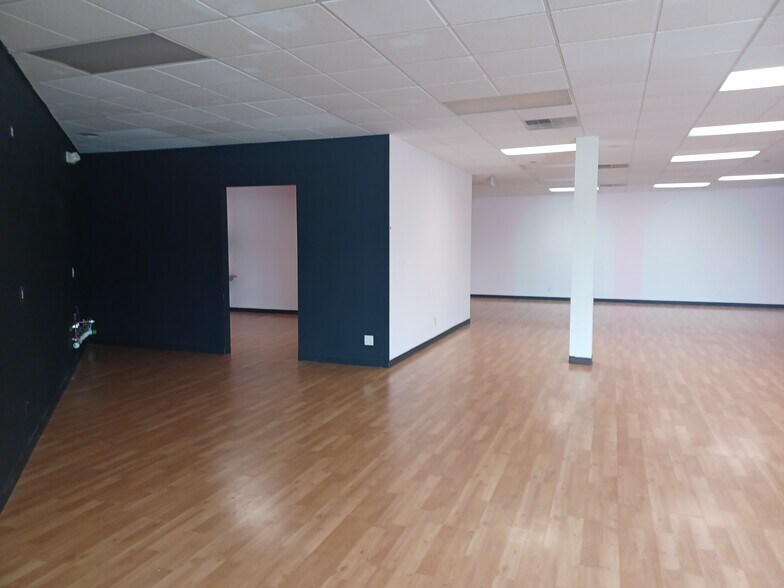 More Photos Of Main St @ Main St., Hendersonville Unknown For Lease