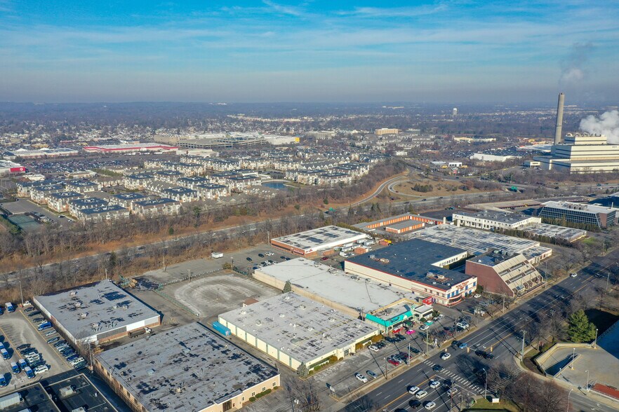 More Photos Of 975 Stewart Ave, Garden City Medical For Sale