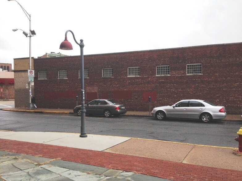 More Photos Of 70-74 Prospect St, Paterson Storefront Retail Office For Lease