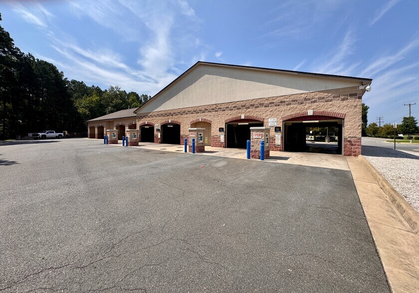 More Photos Of 4567 James Madison Pky, King George General Retail For Sale