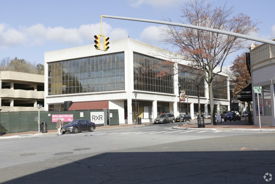 More Photos Of 1 School St, Glen Cove Office For Lease