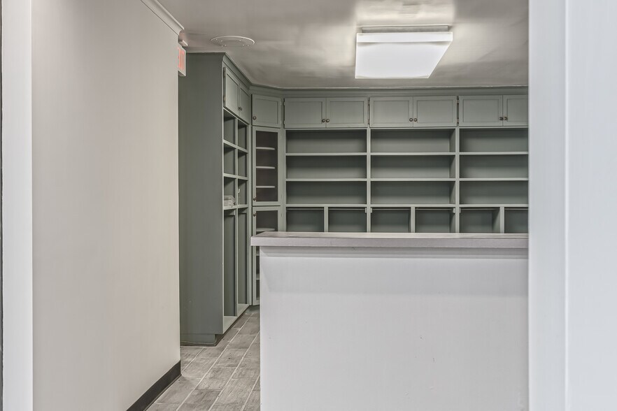 More Photos Of 9657 New Sapulpa Rd, Sapulpa Storefront Retail Office For Sale