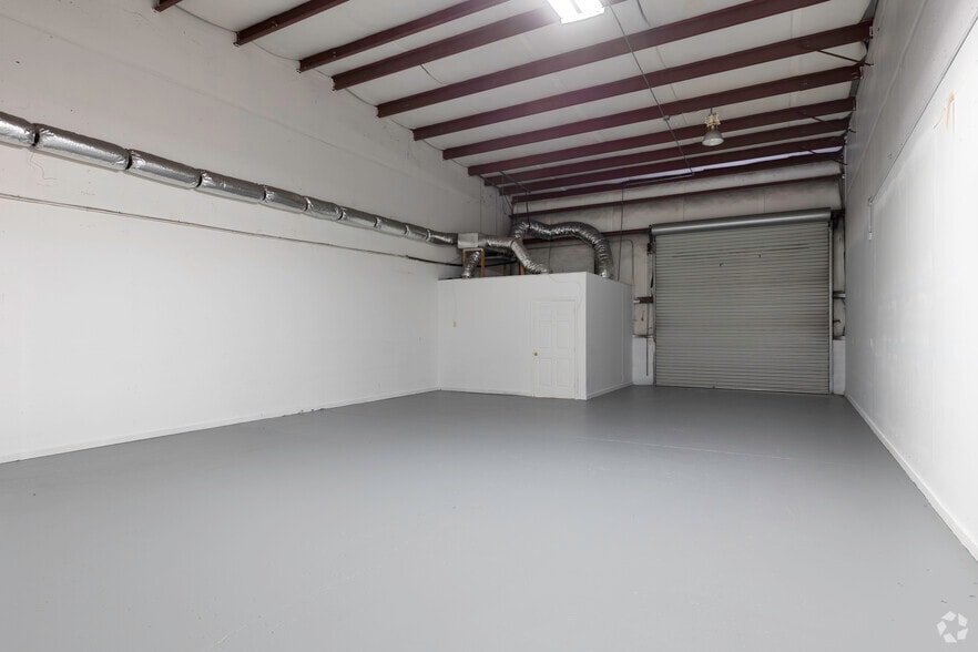 More Photos Of 805 33rd Ct SW, Vero Beach Unknown For Lease