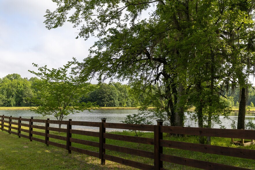 More Photos Of 9712 US Highway 31, Hope Hull Land For Sale