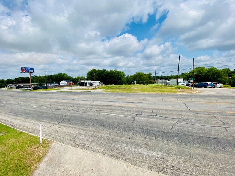 More Photos Of 1750 S Business Ih 35, New Braunfels Land For Sale