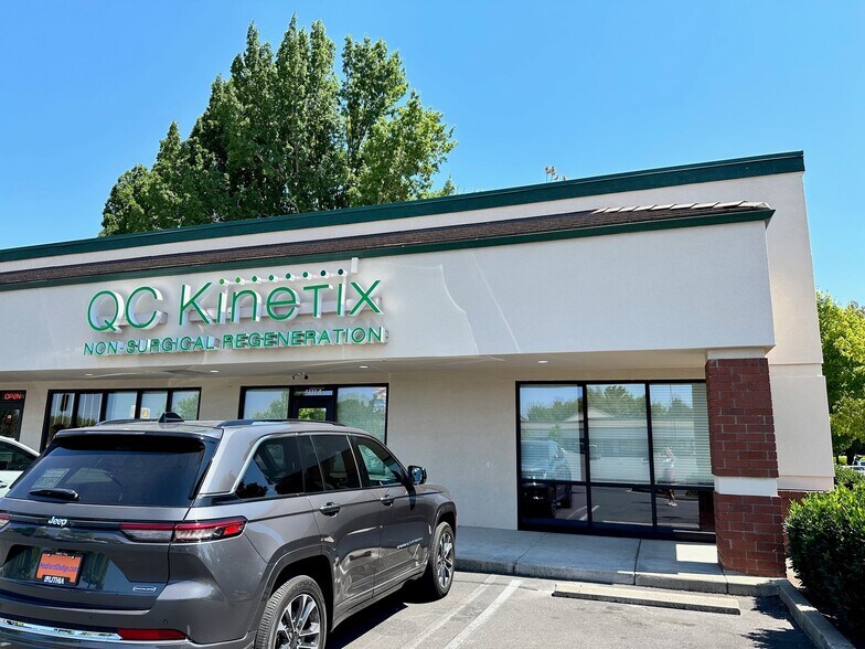 More Photos Of 1205-1350 Plaza Blvd, Central Point Freestanding For Lease