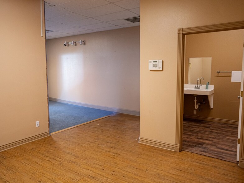 More Photos Of 545 W State St, Hurricane Unknown For Lease