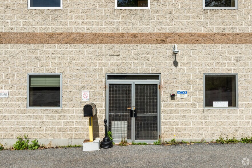 More Photos Of 20 Cameron St, Clinton Warehouse For Sale