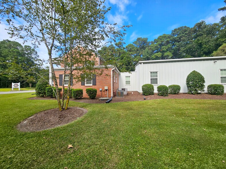 More Photos Of 423 Village Rd, Shallotte General Retail For Sale