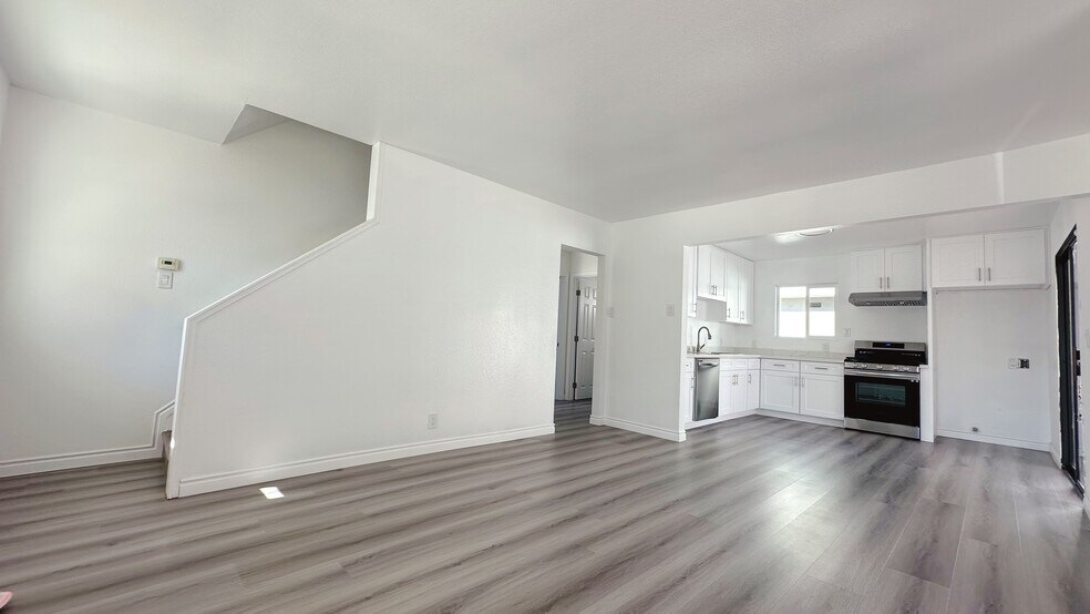 More Photos Of 3759 W 182nd St, Torrance Multifamily For Sale