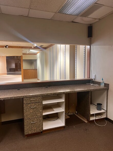 More Photos Of 5601-5645 N Pennsylvania Ave, Oklahoma City General Retail For Lease