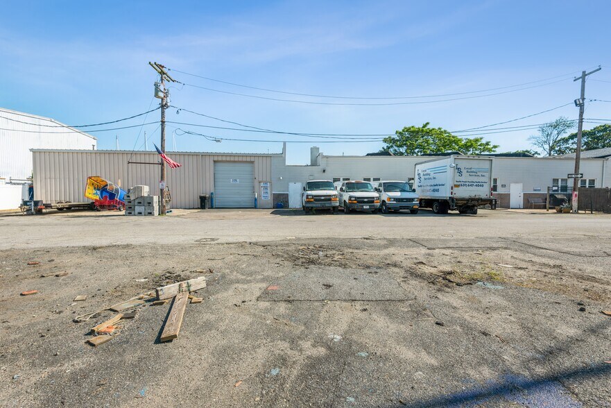 More Photos Of 41 Degnon Blvd, Bay Shore Manufacturing For Sale