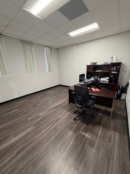 More Photos Of 1901-1921 W Copans Rd, Pompano Beach Showroom For Lease