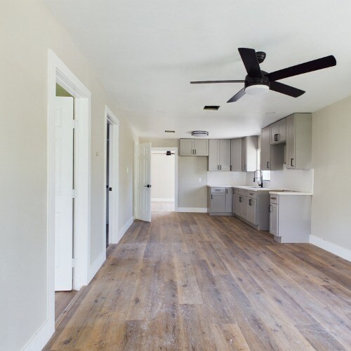 More Photos Of 7609 Shotwell St, Houston Apartments For Sale