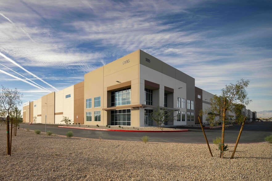 More Photos Of 5005 E Cartier Ave, Las Vegas Service For Lease
