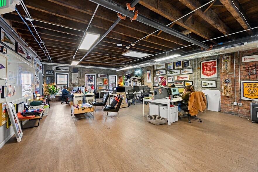 More Photos Of 810 Main St, Buffalo Office For Sale