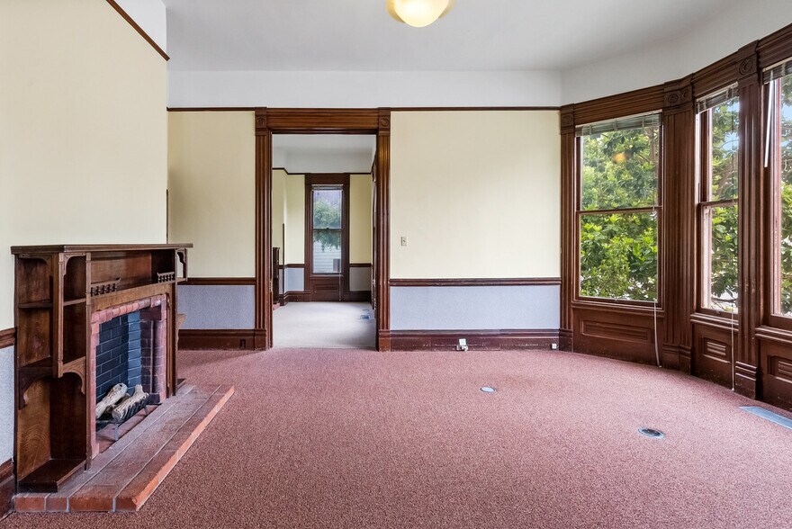 More Photos Of 603 Mission St, Santa Cruz Office For Sale