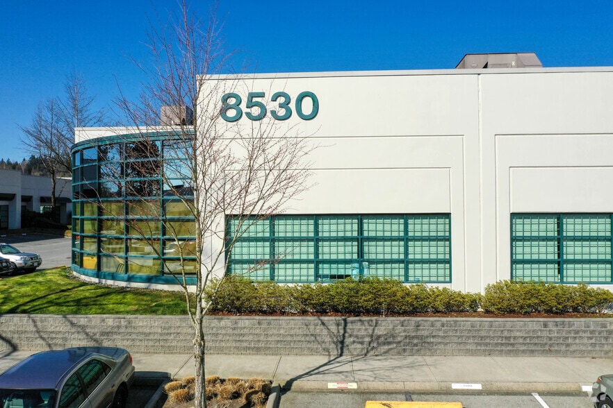 More Photos Of 8541 Commerce Crt, Burnaby Light Distribution For Lease