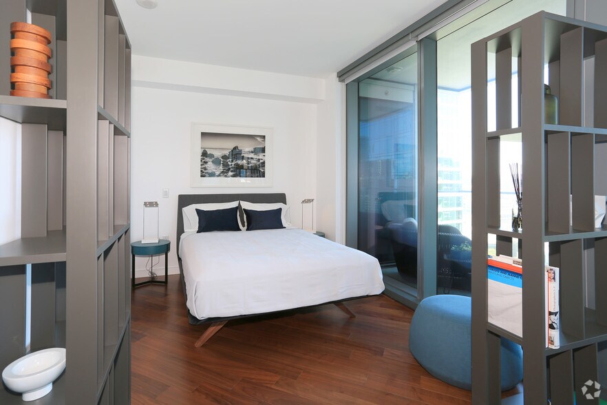 More Photos Of 399 Fremont St, San Francisco Apartments For Lease