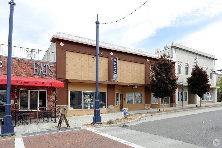 Primary Photo Of 523-533 4th St, Bremerton Storefront For Lease