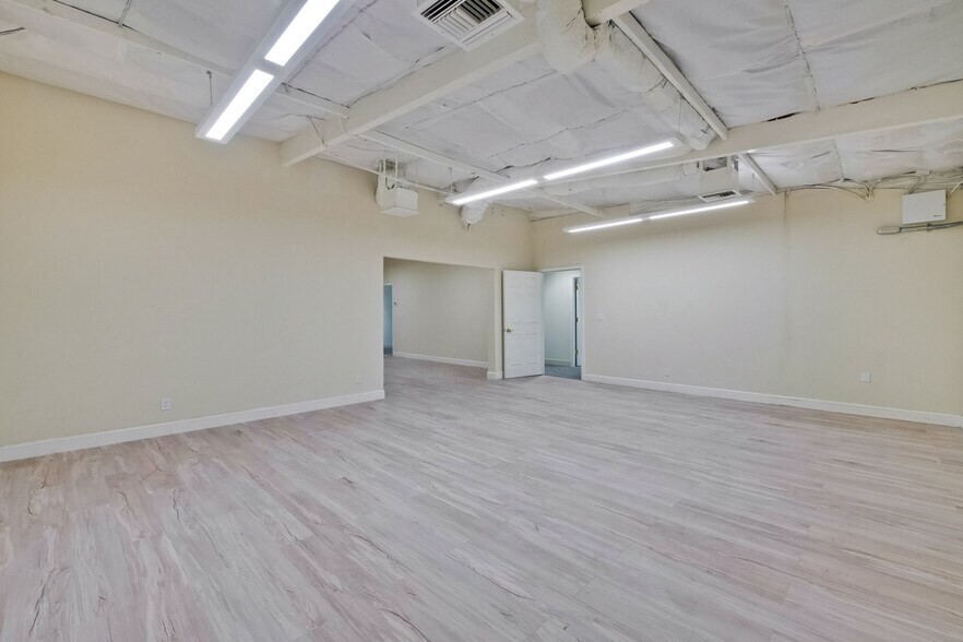 More Photos Of 853 Brown Rd, Fremont Research And Development For Lease