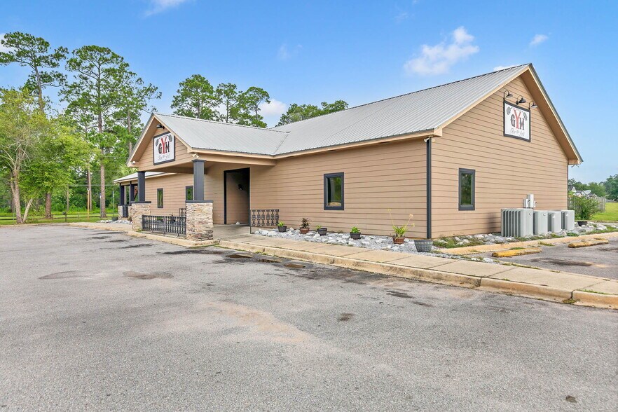 More Photos Of 2579 Douglas Ave, Brewton Restaurant For Sale