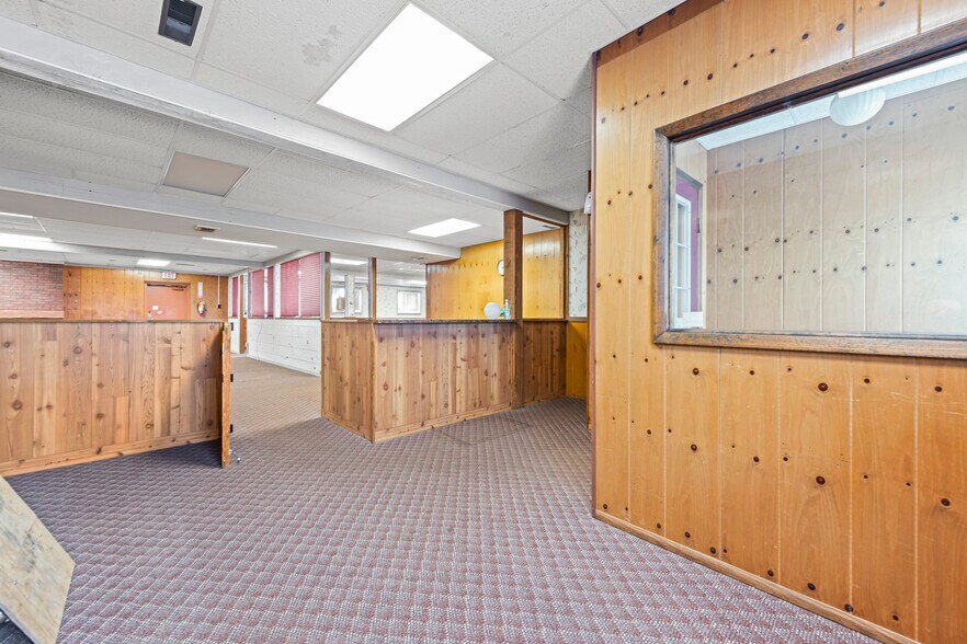 More Photos Of 3103 Lapeer Rd, Port Huron General Retail For Sale