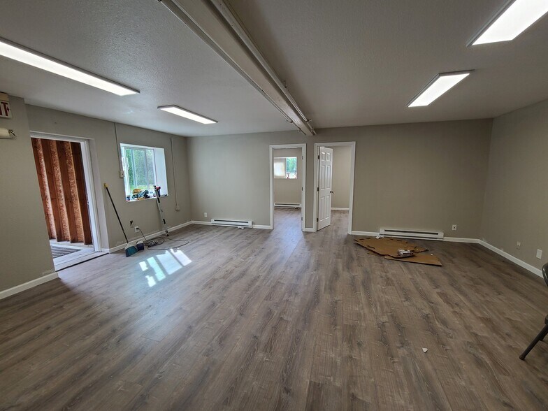 More Photos Of 4443 Moose Creek, North Pole Industrial For Lease