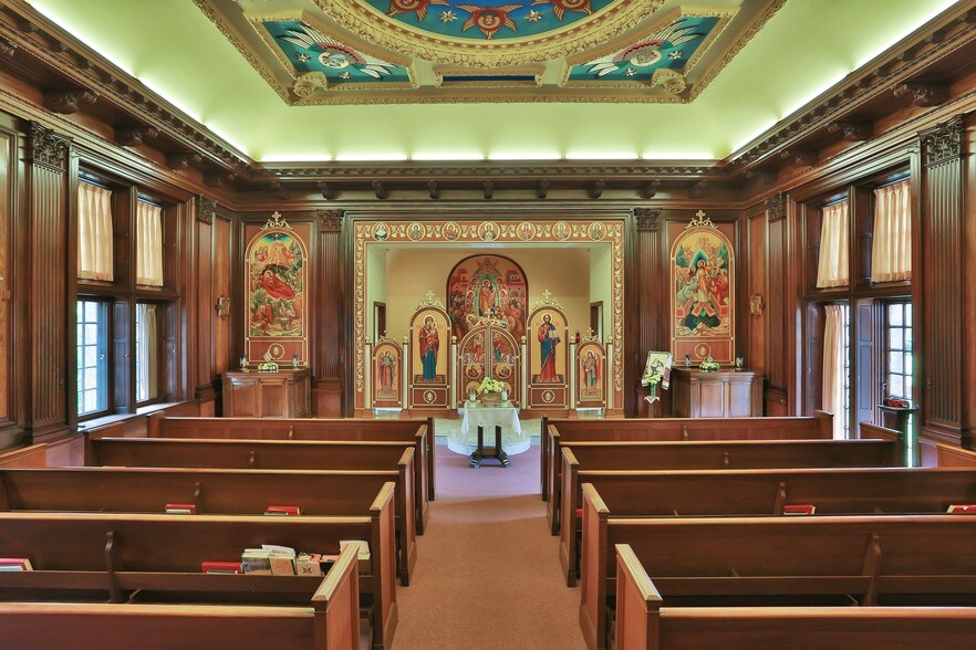 More Photos Of 150 Sister Servants Ln, Sloatsburg Lodge Meeting Hall For Sale