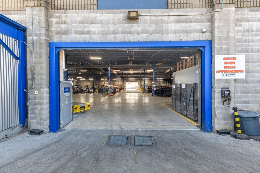 More Photos Of 10232-10234 Glenoaks Blvd, Pacoima Warehouse For Sale